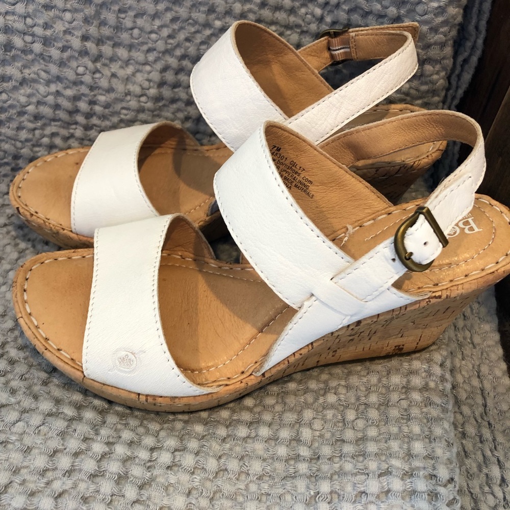 Born Wedges in white. EUC / minimal signs of wear.